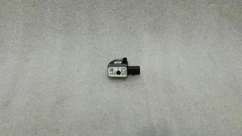 Porsche 911 (991) Porsche 911 991 Crash Sensor 99161822101 Impact Sensor Body type: Coupe
Fuel: Petrol