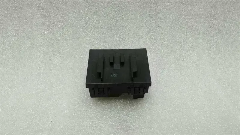 Porsche 911 (991) Porsche 911 991 Sunroof Control Module 99161821600 Sunroof Control Unit Body type: Coupe
Fuel: Petrol