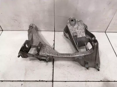 Porsche Cayman 981 GT4 Sous-châssis arrière 98133115105 Cadre d&#39;essieu Essieu arrière gauche