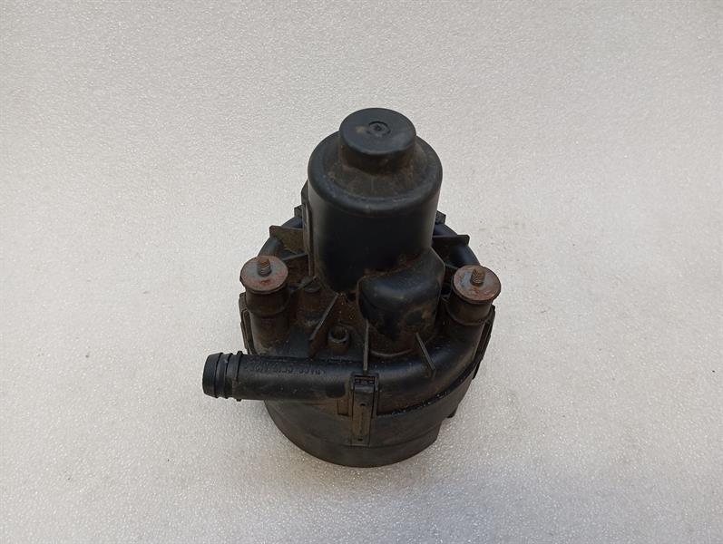 Porsche 911 (991) Porsche 911 996 Air Pump 99660510400 Air Pump Body type: Convertible
Fuel: Petrol