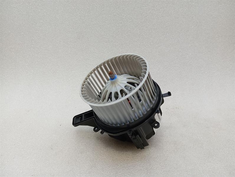Porsche 911 (991) Porsche 911 991 Heater Blower 99157392201 RIGHT HANDLE RHD Body type: Convertible
Fuel: Petrol