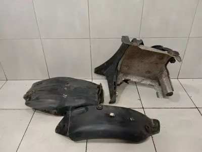 Porsche 911 991 Bakre vänster valv plastsats 99150563101 hjulhusskydd C4 4S