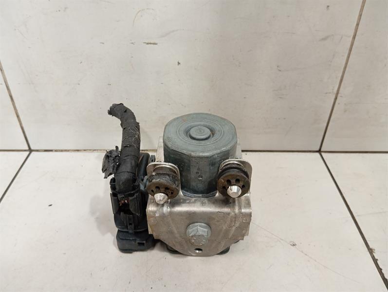 Porsche 911 (991) Porsche 911 991 A.B.S. Pump 99135575527 ABS Pump HYDRAULIC BLOCK 4S Body type: Convertible
Fuel: Petrol