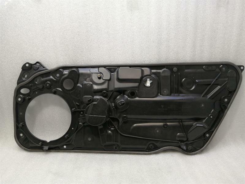 Porsche 911 (991) Porsche 911 991 left front door panel 99153722101 door panel front left Body type: Coupe
Fuel: Petrol