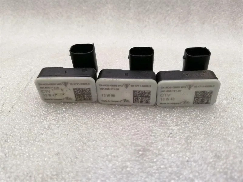 Porsche 911 991 crash sensor set 99160611100 impact sensor SRS set