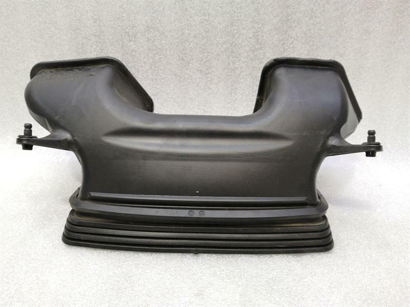 Porsche 911 (991) Porsche 911 991 intake pipe 99111026103 intake hose charge air duct GT3 Body type: Coupe
Fuel: Petrol