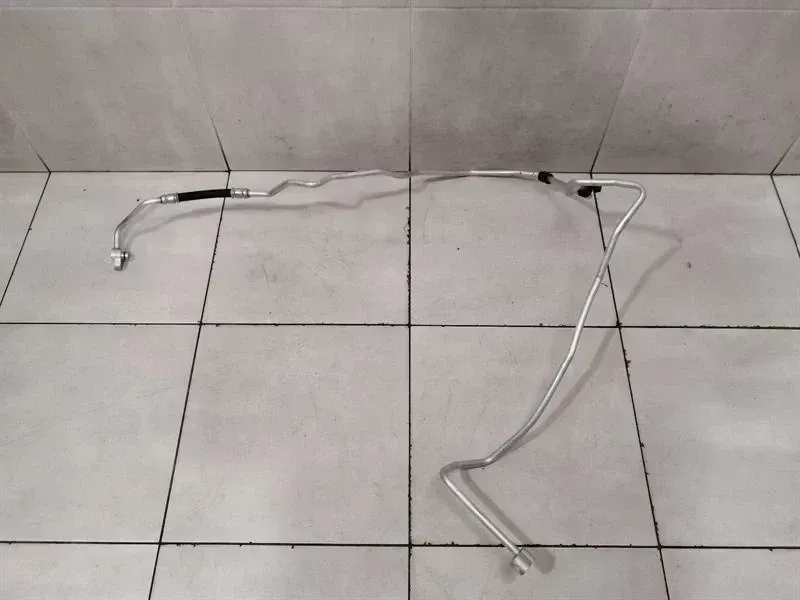 Porsche 911 (991) Porsche 911 991 A/C pipe 99157309405 air conditioning line air conditioning Body type: Coupe
Fuel: Petrol