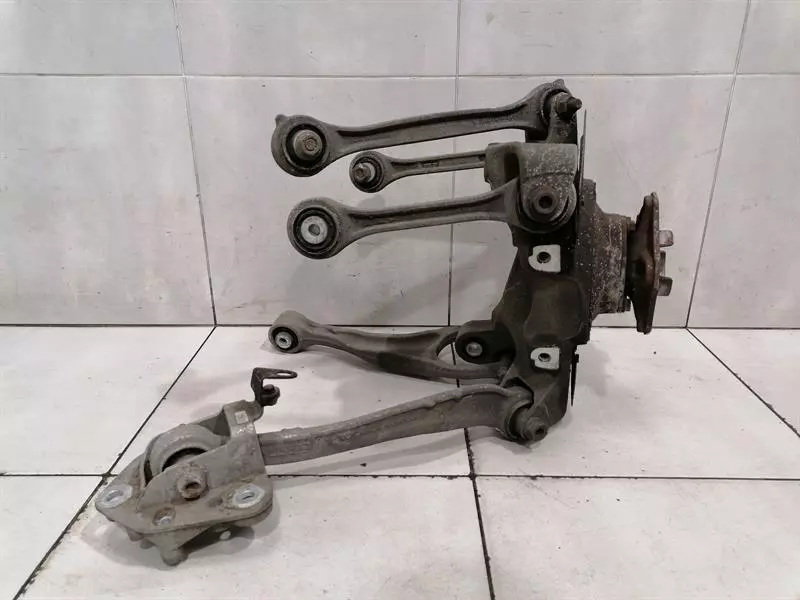 Porsche 911 (991) Porsche 911 991 Left Rear Hub Set 99133161104 Wheel Bearing Housing Rear Left Set Body type: Coupe
Fuel: Petrol