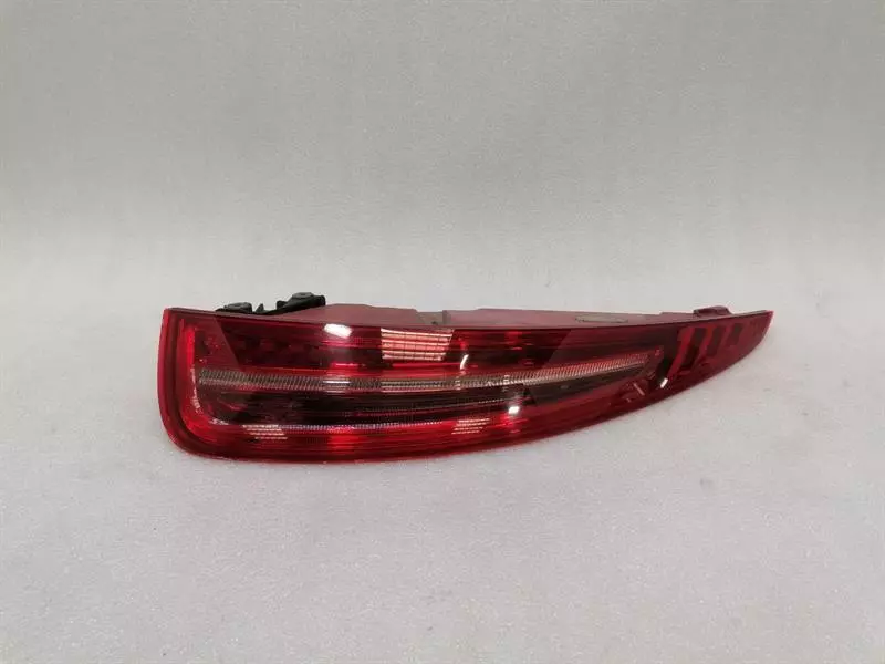 Porsche 911 (991) Porsche 911 991 Right Rear Light 99163114409 Rear Right Tail Light Body type: Coupe
Fuel: Petrol