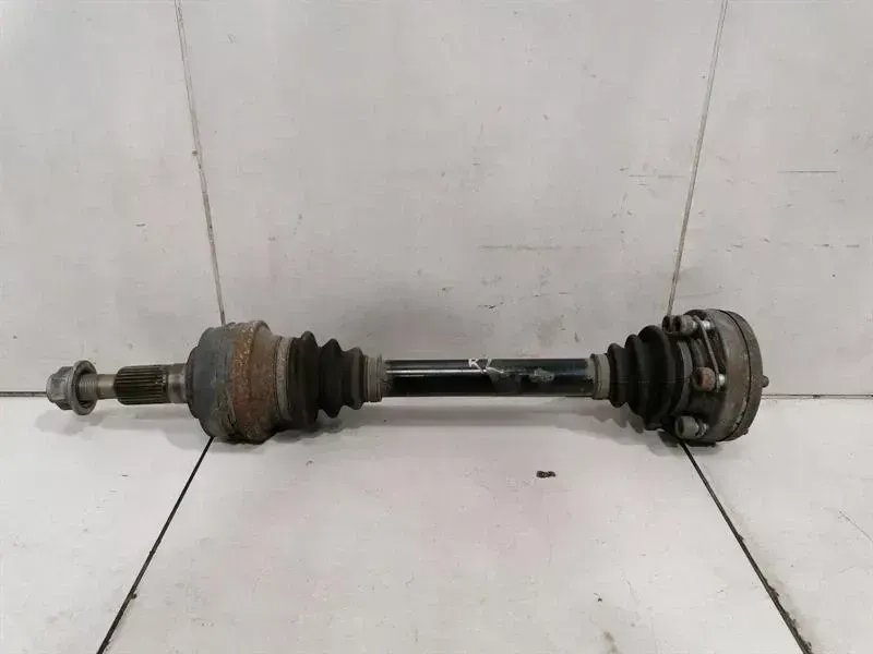 Porsche 911 (991) Porsche 911 991 Left Rear Drive Shaft 99133202450 Drive Shaft Rear Left Body type: Coupe
Fuel: Petrol