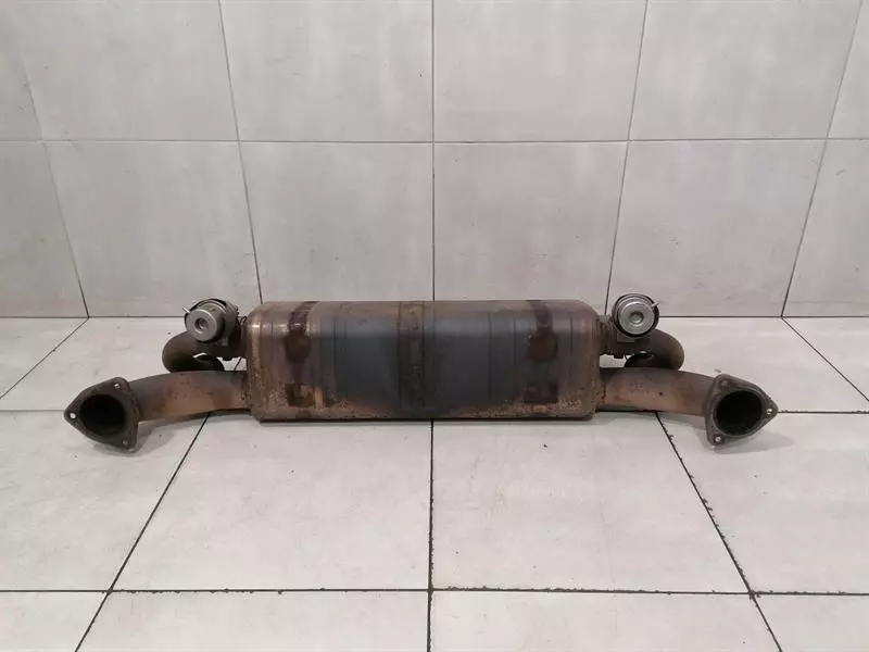 Porsche 911 (991) Porsche 911 991 Centre Exhaust Silencer 991133507 Exhaust Muffler Body type: Coupe
Fuel: Petrol