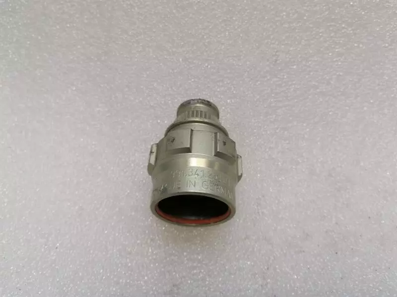 Porsche 911 (991) Porsche 911 991 Wheel Lock Lug Nut Bolt 99134125101 Central Lock Body type: Targa
Fuel: Petrol