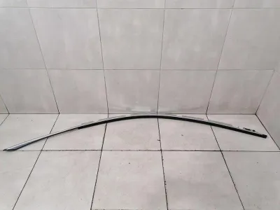 MCLAREN GT P22 RIGHT Kroppslist 22AC905GP RIGHT Bar