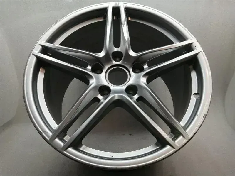 Porsche 911 (991) Porsche 911 991 Alloy Wheel 99136256000 Alloy Rim 11.5JX19 ET76 Body type: Targa
Fuel: Petrol