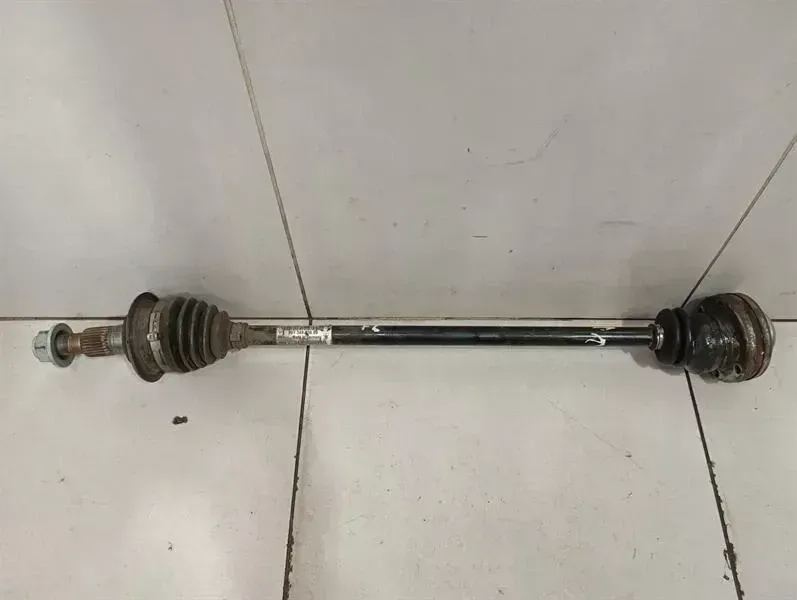 Porsche 911 (991) Porsche 911 991 Left Front Drive Shaft 99134903803 Drive Shaft Front Left Body type: Targa
Fuel: Petrol