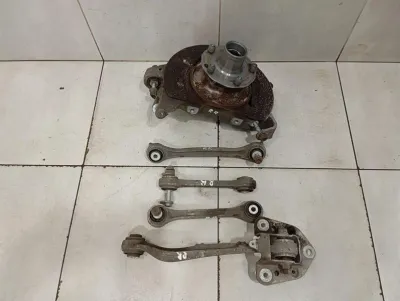 Porsche 911 991 labā aizmugurējā rumba 99133111204 riteņa rumbas gultņa korpuss aizmugurējais labais