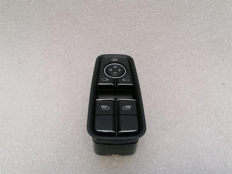 Porsche 911 (991) Porsche 911 991 window switch 99161315502 switch powerfold Body type: Targa
Fuel: Petrol