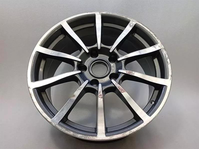 Porsche 911 (991) Porsche 911 991 Alloy Wheel Aftermarket 19 8.5J ET 50 Alloy Wheel Body type: Targa
Fuel: Petrol