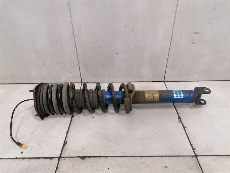 Nissan GT-R Nissan GT-R R35 shock absorber rear E621038B0A shock absorber rear EDC Body type: Coupe
Fuel: Petrol