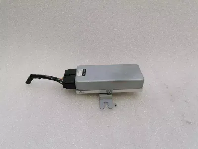 Nissan GT-R R35 Kraftstoffpumpenmodul 17001JF00A Kraftstoffpumpensteuergerät