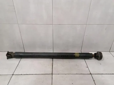 Nissan GT-R R35 kardanaxel C73006AV0A bakre kolfiberaxel