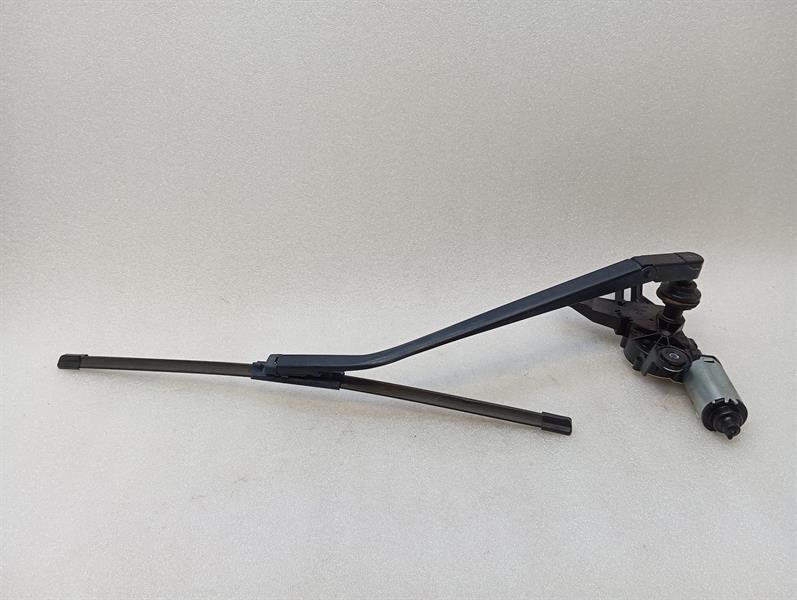 Porsche 911 (997) Porsche 911 997 Rear Wiper Motor 99762808000 Wiper Motor Rear Body type: Coupe
Fuel: Petrol