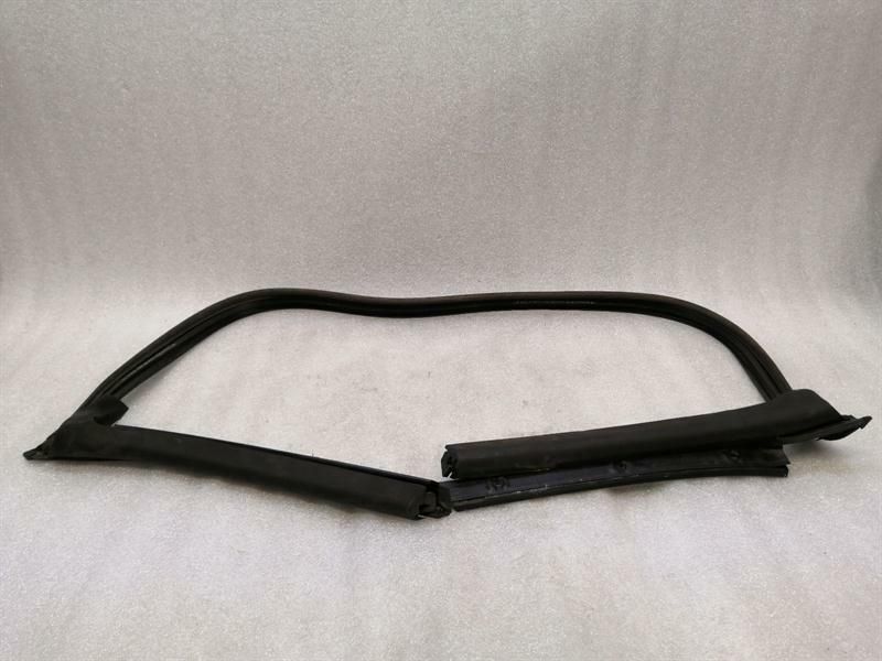 Porsche 911 997 Caabrio soft top seal 99756132700 roof canopy seals