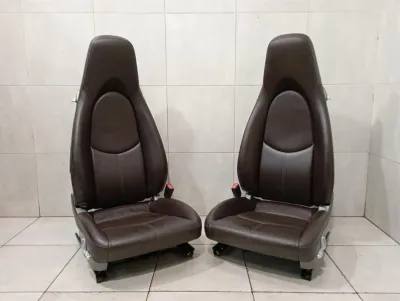 PORSCHE 911 997 SIEDZENIA REGULOWANE W 12 KIERUNKACH 99752116101 SIEDZENIA W KOLORZE BRĄZOWYM COCOA RHD WYŁĄCZNIE SPORTOWE