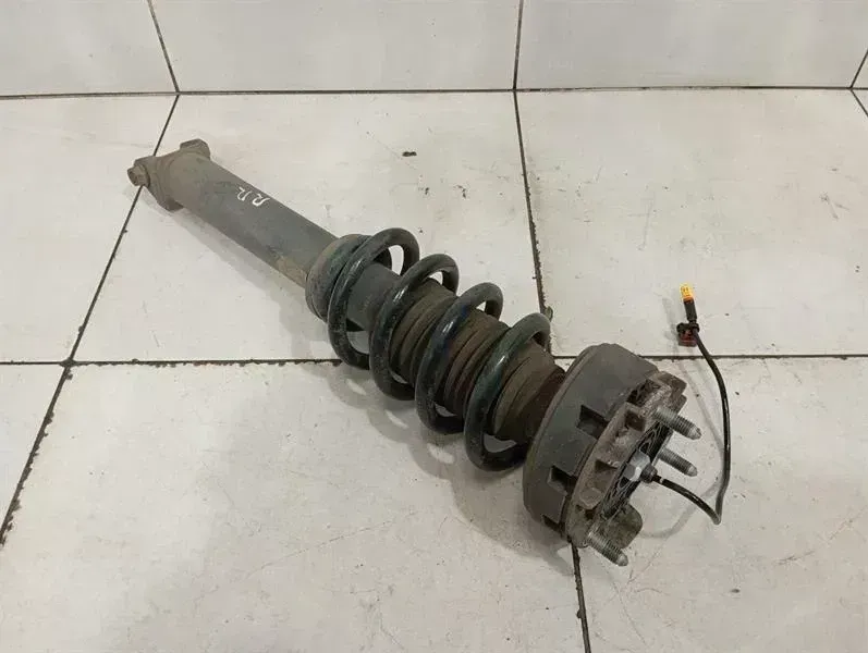 Porsche 911 (997) Porsche 911 997 Shock Absorber Rear 99733305330 Shock Absorber Rear PASM Body type: Coupe
Fuel: Petrol