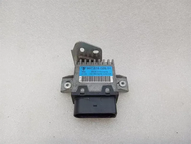 Porsche 911 (997) Porsche 911 997 electronic modules 99761802501 control unit fuel pump Body type: Coupe
Fuel: Petrol