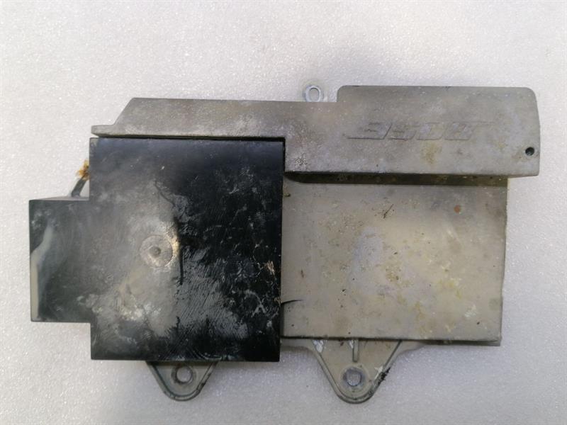 Porsche 911 (997) Porsche 911 997 Amplifier 99764544404 Amplifier Water Damage Water Damage BOSE Body type: Coupe
Fuel: Petrol