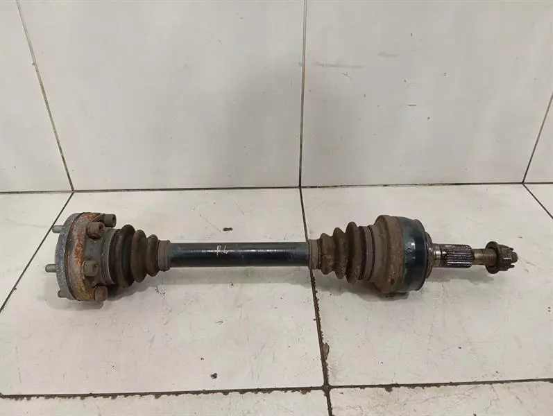 Porsche 911 (997) Porsche 911 997 Left Rear Drive Shaft 99733202451 Drive Shaft Rear L MK2 PDK Body type: Coupe
Fuel: Petrol
