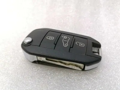 Vauxhall Opel Key Fob HUF 433mhz chip CCAJ18LP299012