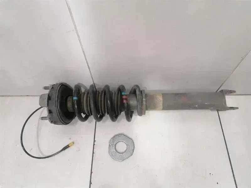 Porsche 911 (997) Porsche 911 997 Shock Absorber Rear 99733305330 Shock Absorber Rear PASM Body type: Convertible
Fuel: Petrol