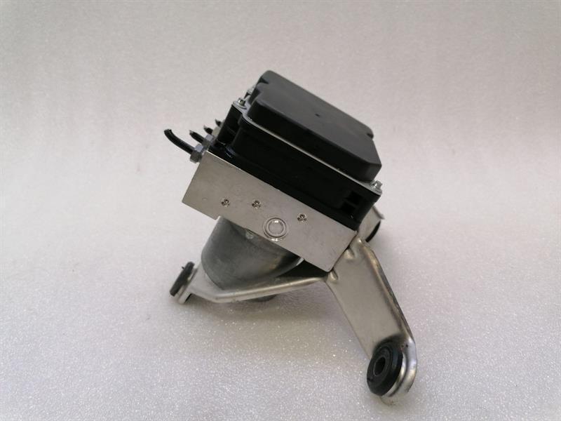 Porsche 911 (997) Porsche 911 997 a.b.s Pump 99735575537 ABS Pump HYDRAULIC BLOCK MK2 4S 09-12 Body type: Convertible
Fuel: Petrol