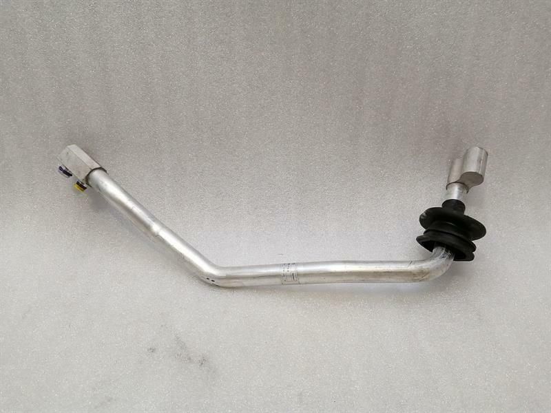 Porsche Macan 95b a/c pipe 8R2260712E RHD RIGHT HANDLEBAR