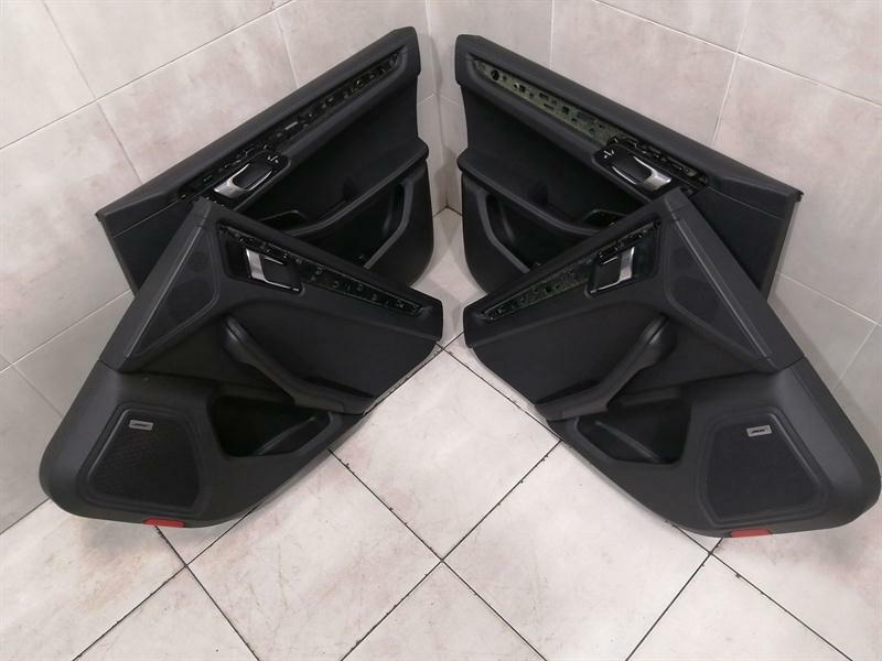 Porsche Macan Porsche Macan 95b Door Card Set Door Trim Set Full Leather Full Leather BOSE Body type: SUV
Fuel: Petrol