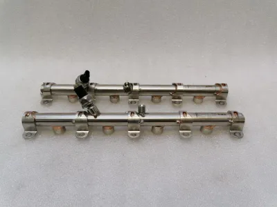 Porsche Panamera 970 Kraftstoffverteiler 0P2133316A Einspritzleiste Rohrverteiler TFSI