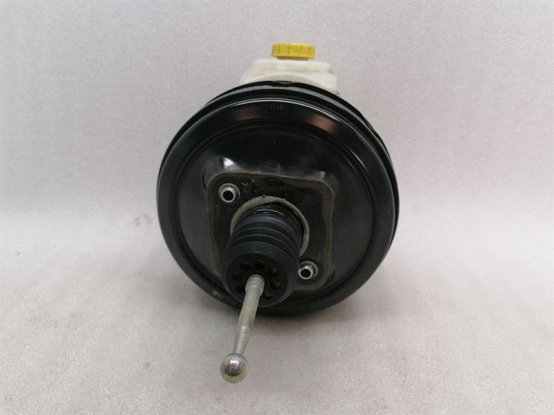 Porsche Panamera Porsche Panamera 970 Brake Servo 97035502504 Brake Booster Body type: Hatchback
Fuel: Petrol