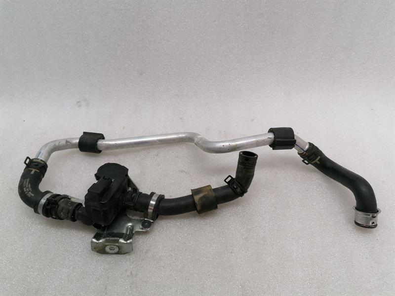 Porsche Panamera Porsche Panamera 970 heater valve 97057222500 heater valve Body type: Hatchback
Fuel: Petrol