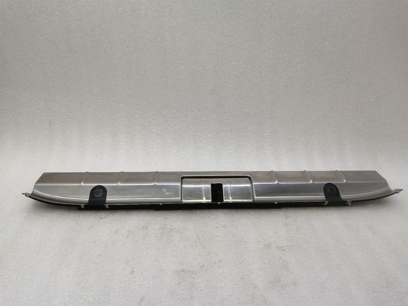 Porsche Panamera Porsche Panamera 970 Boat Lid Cover 97055125301 Tailgate Trim Body type: Hatchback
Fuel: Petrol