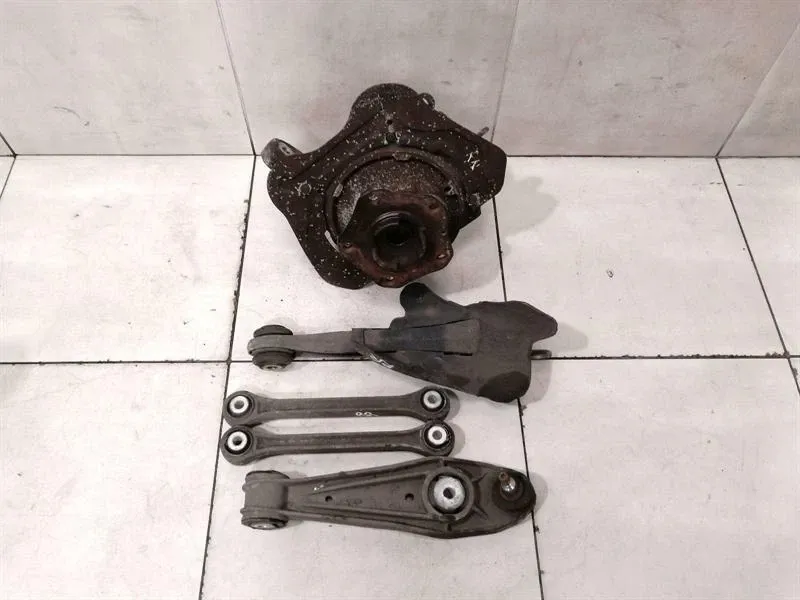 Porsche 911 997 Right Rear Hub Set 99733111207 Wheel Bearing Housing Rear Right