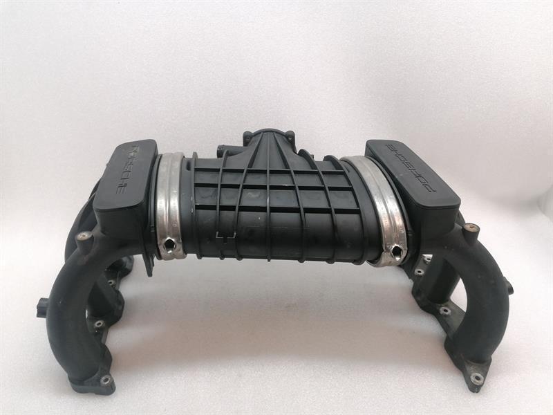 Porsche 911 (997) Porsche 911 997 Inlet Manifold 9A111011501 Inlet Bridge Body type: Coupe
Fuel: Petrol