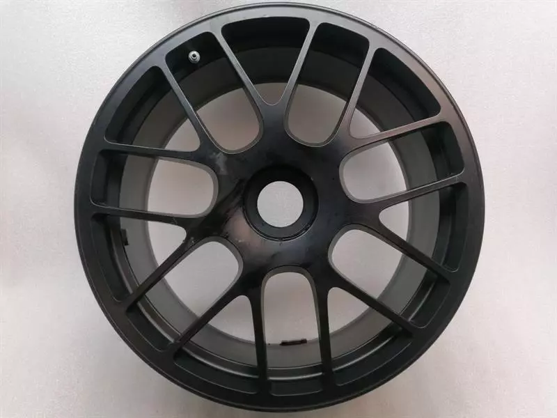 Porsche 911 (991) Porsche 911 997 Alloy Wheel 99736215706 RS Spyder wheel, center locking R19 Body type: Coupe
Fuel: Petrol