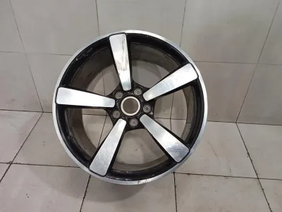 Jante en alliage arrière 12J pour Porsche 911 992 Turbo 992601025AJ