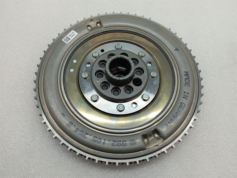 Porsche 911 (992) Porsche 911 992 Turbo Flywheel 992105264B Flywheel Body type: Convertible
Fuel: Petrol