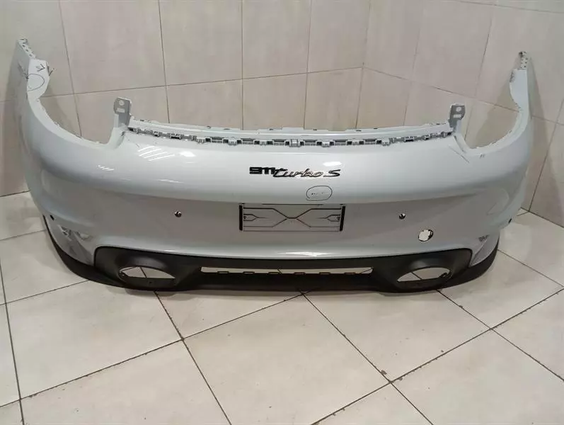Porsche 911 (992) Porsche 911 992 Rear Bumper 992807421J Turbo S Rear Bumper Body type: Convertible
Fuel: Petrol