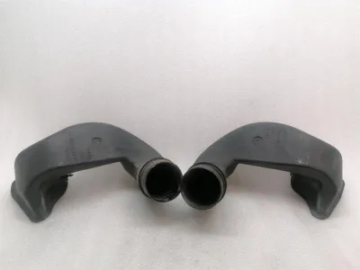 Tuyau d&#39;admission d&#39;air de suralimentation pour Aston Martin DB9 Volante 4G43-9A675-BC