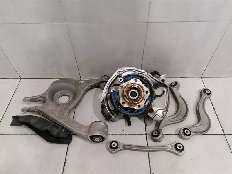 Bentley Continental GT Right Rear Hub Bentley Continental GT 18-24 3S 3SD Right Rear ...