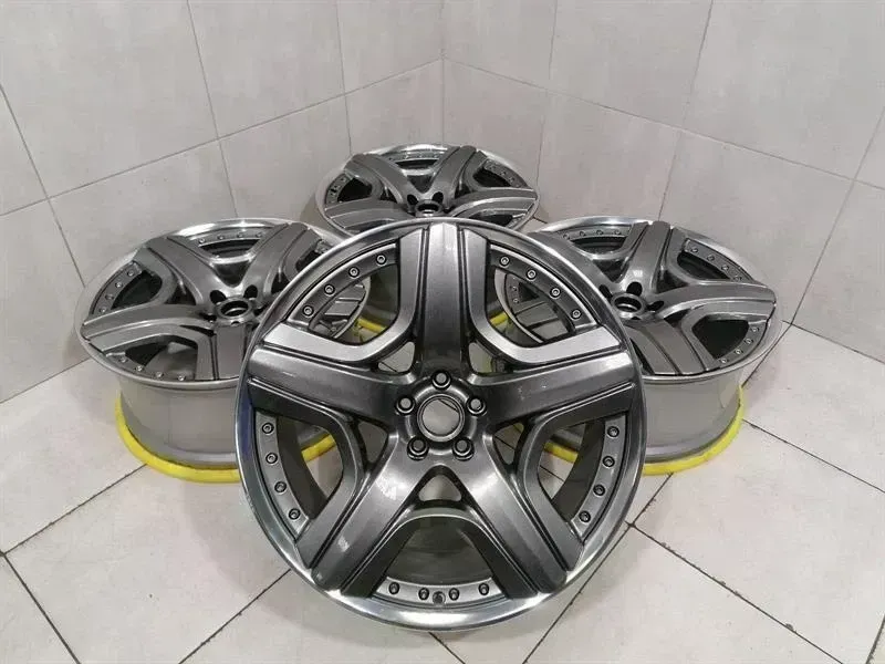 Bentley Continental GT Alloy Wheel 21 Bentley Continental GT Alloy Wheel Set MULLI...